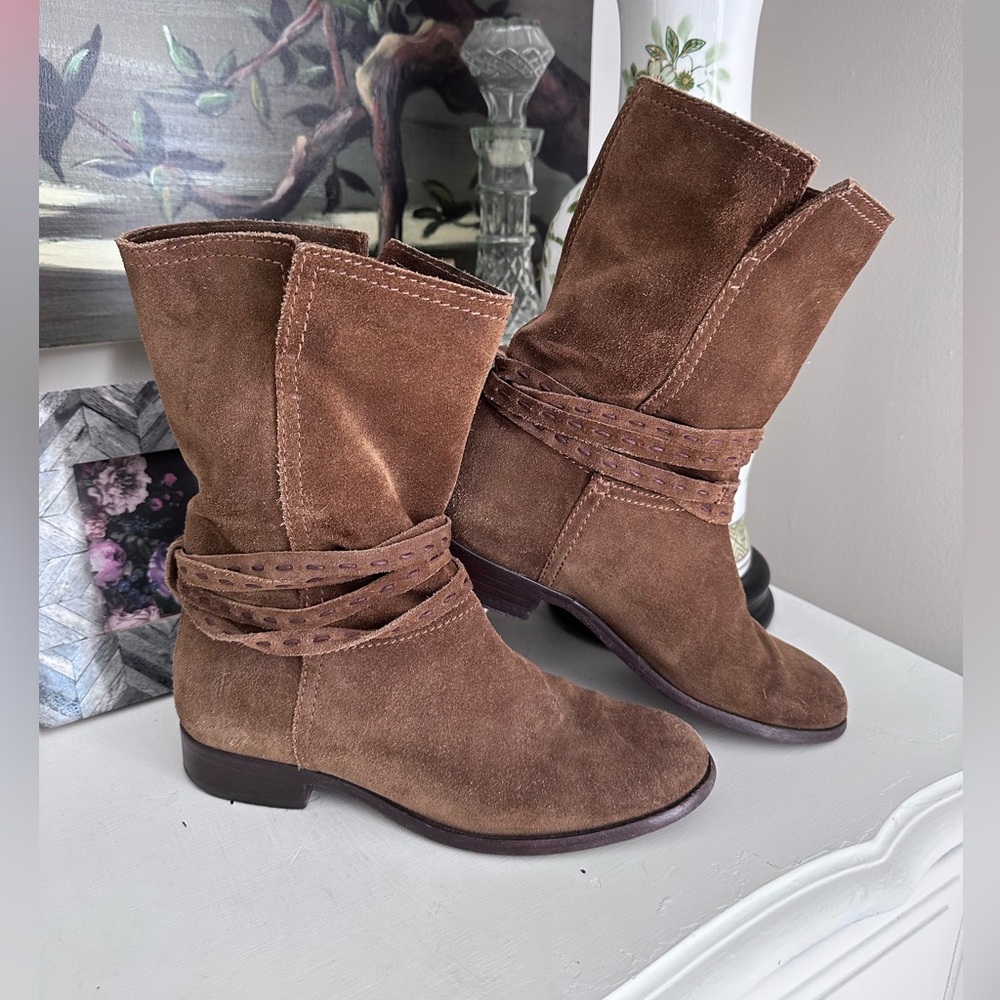 Frye Cara Pickstitch Mid Brown Suede Boots